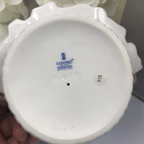 Lladro OUR COZY HOME 06469 Retired Figurine - Picture 5 of 7